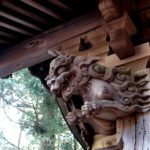 愛宕神社奥の院の門にあるみごとな彫刻
