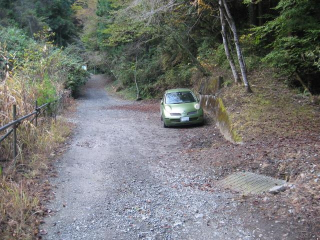 白岩の滝駐車スペース