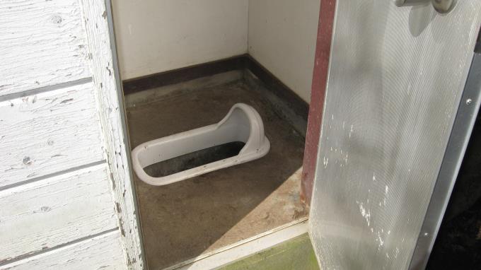 一杯水避難小屋トイレ