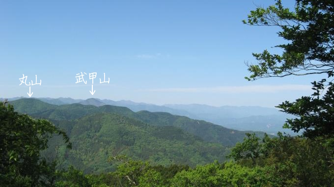 笠山のビューポイントから見た武甲山と丸山