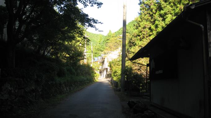 黒山三滝への遊歩道